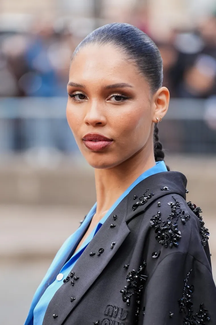 Ima 24 godine, 4 djece, supruga mormona i milijune pratitelja: Tko je glamurozna Nara Smith?