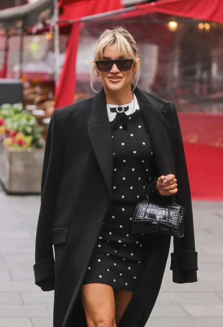 Ashley Roberts pokazala da seksipil ne blijedi: Legendarne Pussycat Dolls se vraćaju