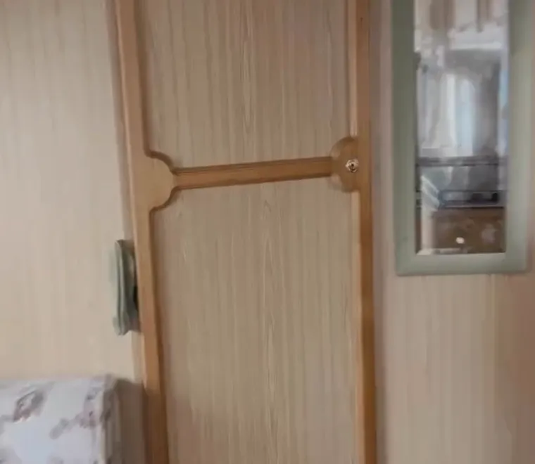 Kupili su staru kamp kućicu za siću i od nje stvorili mali raj na kotačima: Izgleda bajkovito