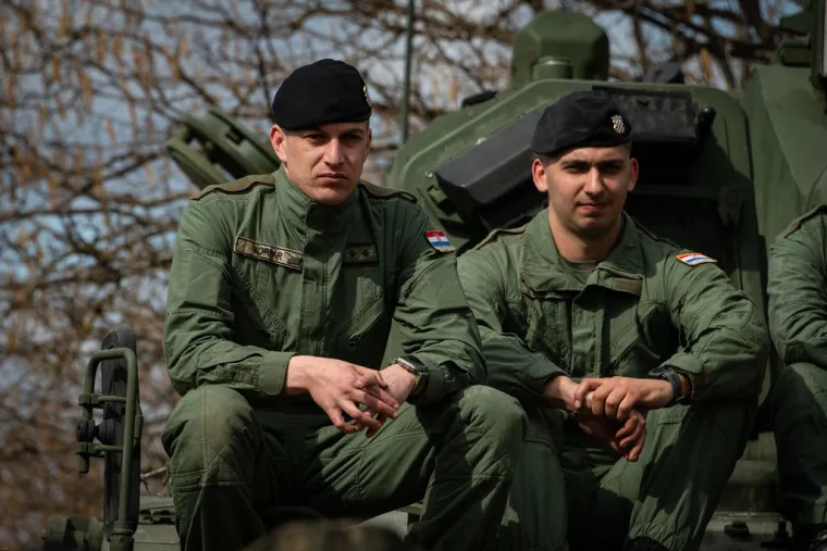 Ovako izgleda topnička sila hrvatske vojske! Moćne haubice i demonstracija moći