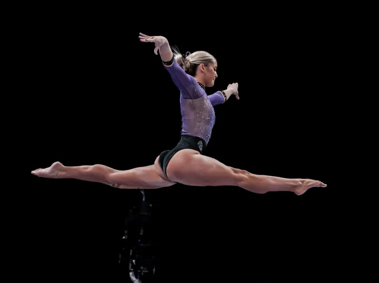 Ona je nova Pamela Anderson!? Poznata gimnastičarka dobila ulogu u rebootu legendarne serije