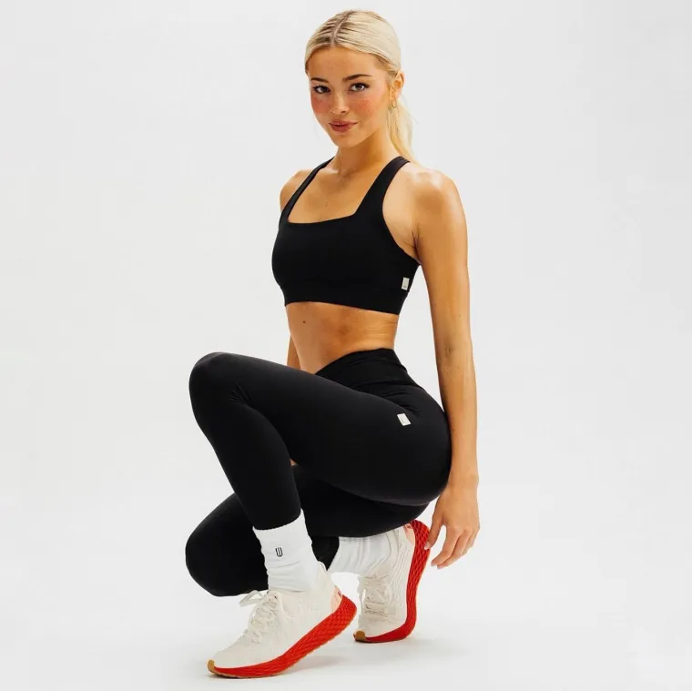 Ona je nova Pamela Anderson!? Poznata gimnastičarka dobila ulogu u rebootu legendarne serije