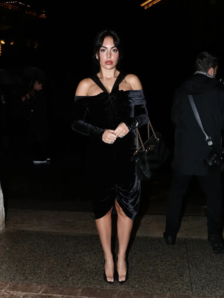 Georgina mamila poglede na reviji, ali nije bila jedina zvijezda večeri: Evo tko je sve stigao