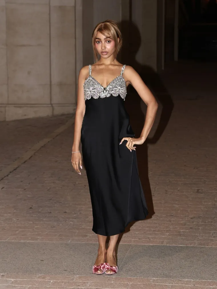 Georgina mamila poglede na reviji, ali nije bila jedina zvijezda večeri: Evo tko je sve stigao