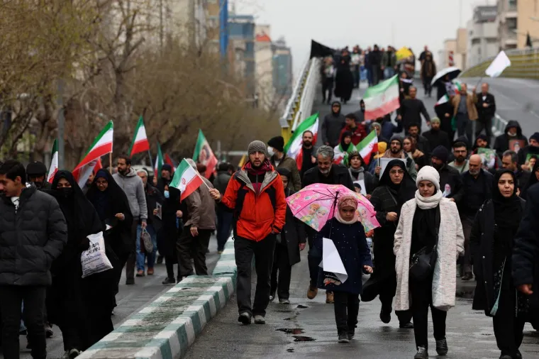 Usred bombardiranja izložili simbolične lijesove američkih i izraelskih vojnika