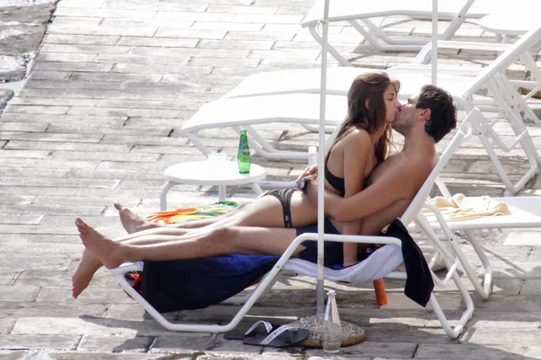 Kako se jedna od najljep&scaron;ih Hrvatica mijenjala kroz godine: Iva &Scaron;arić izgleda mlađe nego ikad