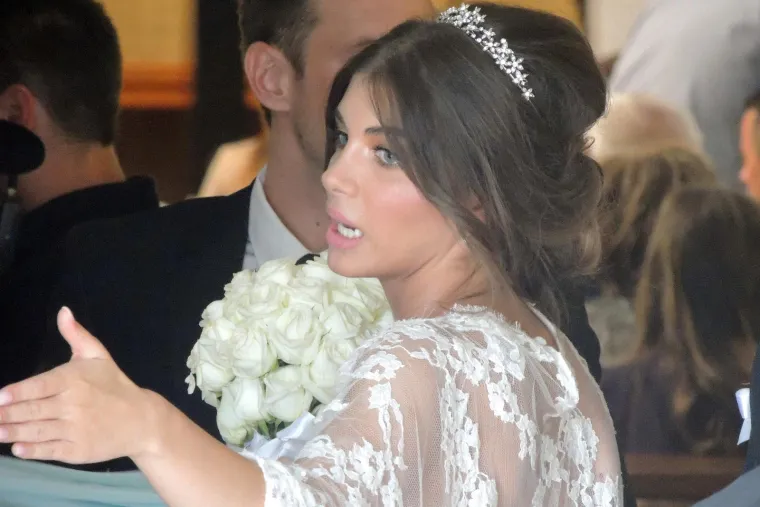 Kako se jedna od najljep&scaron;ih Hrvatica mijenjala kroz godine: Iva &Scaron;arić izgleda mlađe nego ikad