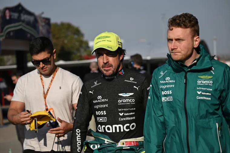 Atrakcija u &Scaron;angaju: Poznata lica pojavila se uz stazu Grand Prix vikenda