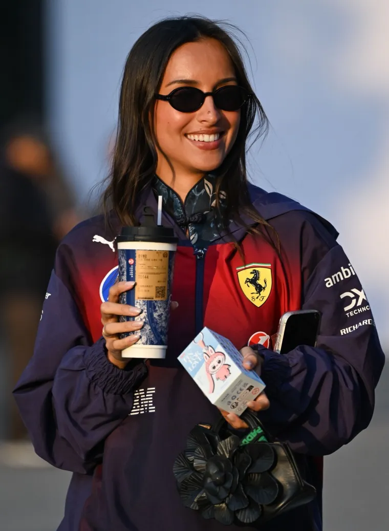 Atrakcija u &Scaron;angaju: Poznata lica pojavila se uz stazu Grand Prix vikenda