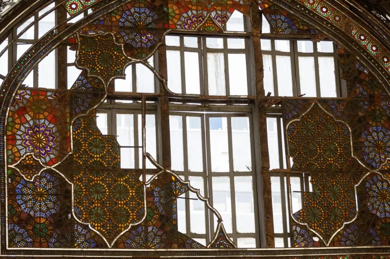 Pod udarom i svjetska ba&scaron;tina: Pogledajte prizore iz iranskog 'Versaillesa', posvuda kr&scaron; i lom