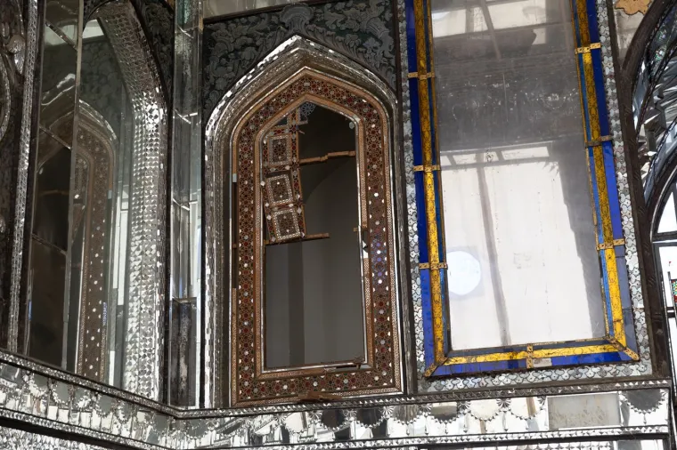 Pod udarom i svjetska ba&scaron;tina: Pogledajte prizore iz iranskog 'Versaillesa', posvuda kr&scaron; i lom