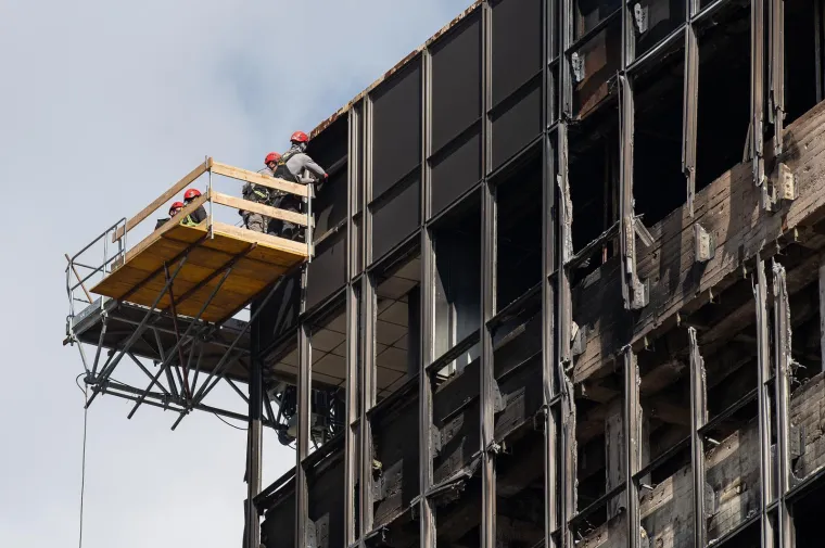 Počelo uklanjanje azbesta iz Vjesnikovog nebodera: Pogledajte kako to izgleda