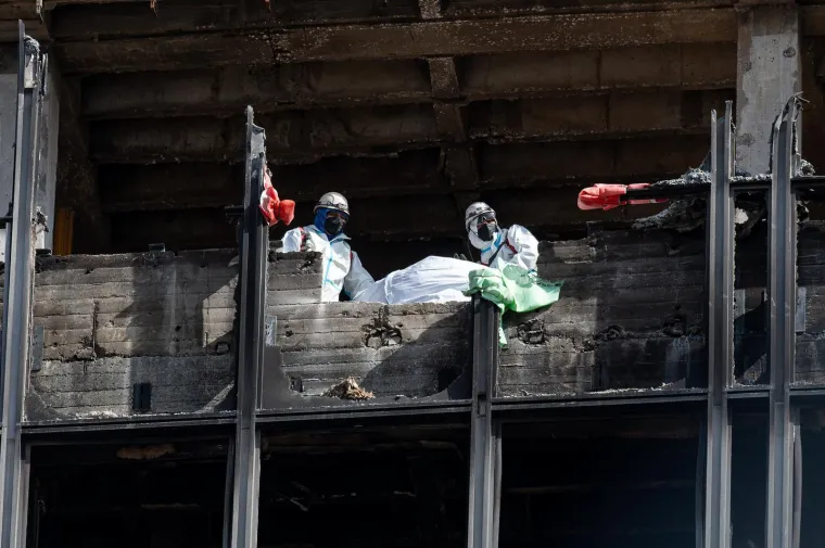 Počelo uklanjanje azbesta iz Vjesnikovog nebodera: Pogledajte kako to izgleda