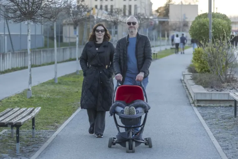 Proljetni vikend Osječani proveli uz Dravu vožnjom na dva kotača ili na klupici zaljubljeni