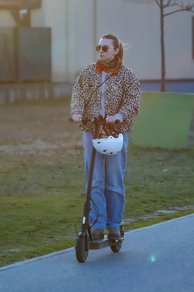 Proljetni vikend Osječani proveli uz Dravu vožnjom na dva kotača ili na klupici zaljubljeni