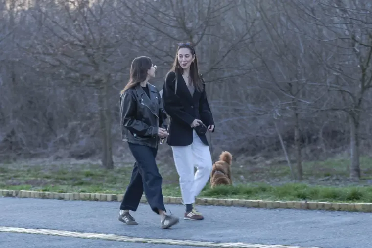 Proljetni vikend Osječani proveli uz Dravu vožnjom na dva kotača ili na klupici zaljubljeni