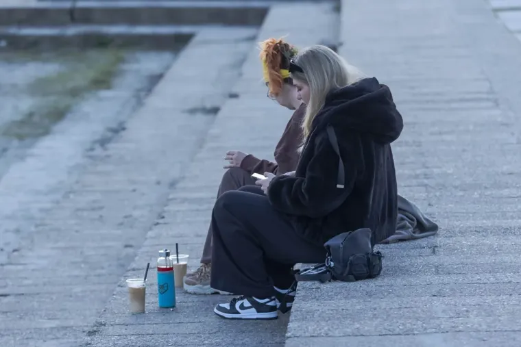 Proljetni vikend Osječani proveli uz Dravu vožnjom na dva kotača ili na klupici zaljubljeni