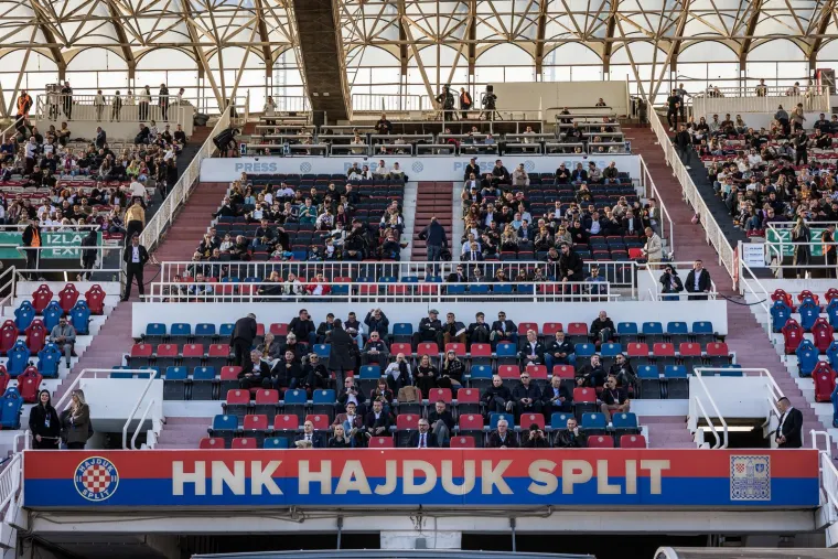 Hajduk pobijedio, a Bilić je sve gledao u dru&scaron;tvu jednog mu&scaron;karca