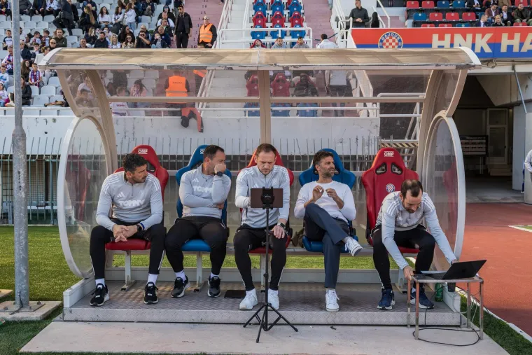 Hajduk pobijedio, a Bilić je sve gledao u dru&scaron;tvu jednog mu&scaron;karca