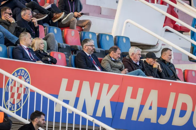 Hajduk pobijedio, a Bilić je sve gledao u dru&scaron;tvu jednog mu&scaron;karca