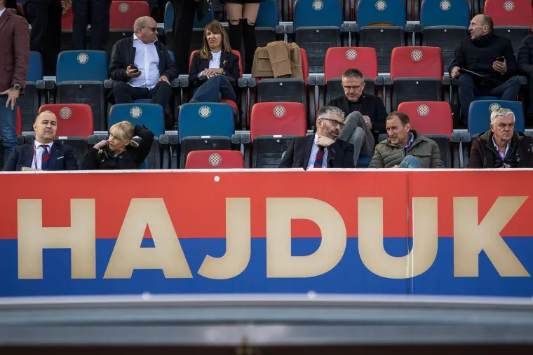 Hajduk pobijedio, a Bilić je sve gledao u dru&scaron;tvu jednog mu&scaron;karca