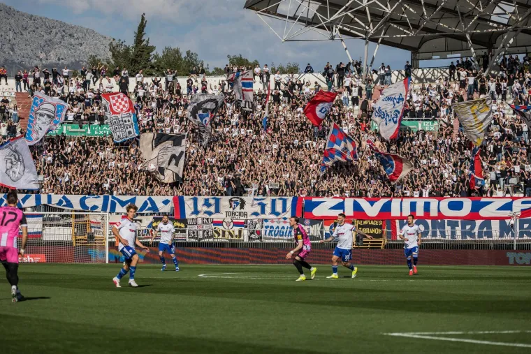 Hajduk pobijedio, a Bilić je sve gledao u dru&scaron;tvu jednog mu&scaron;karca