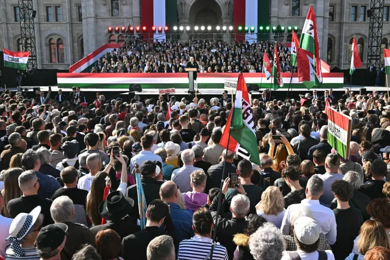 Dva lica borbe za vlast: Mađari iza&scaron;li na ulice, a ovo se Orbanu neće svidjeti