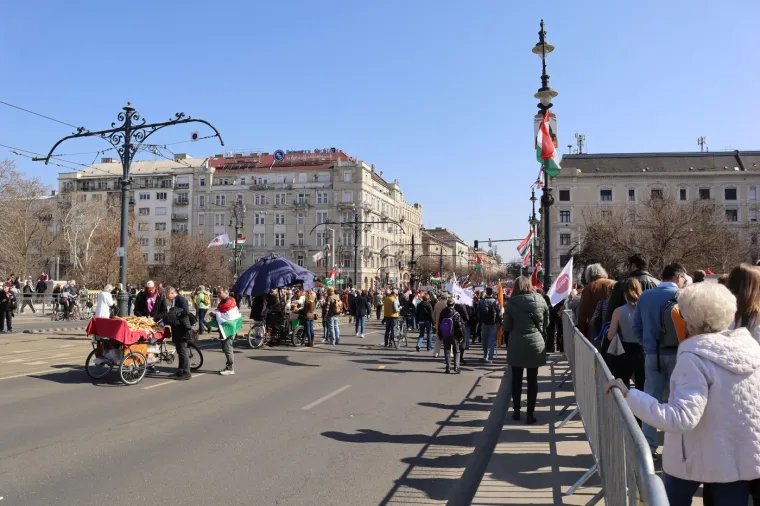 Dva lica borbe za vlast: Mađari iza&scaron;li na ulice, a ovo se Orbanu neće svidjeti
