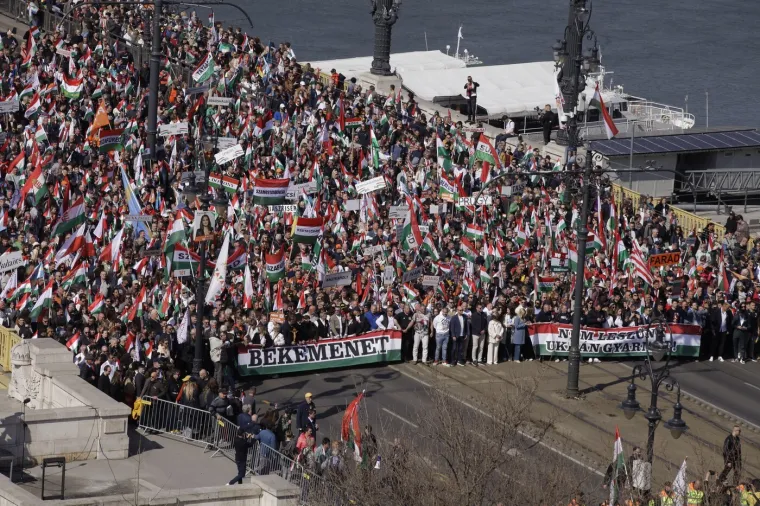 Dva lica borbe za vlast: Mađari iza&scaron;li na ulice, a ovo se Orbanu neće svidjeti