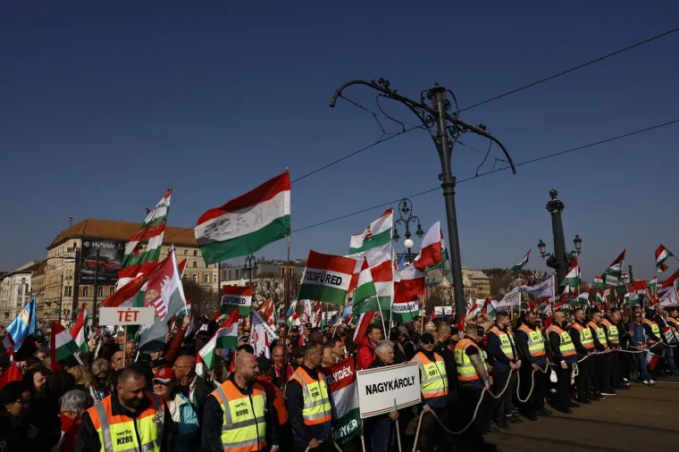 Dva lica borbe za vlast: Mađari iza&scaron;li na ulice, a ovo se Orbanu neće svidjeti