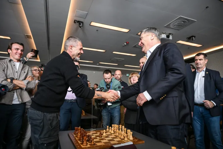 Otvoren memorijalni i dobrotvorni &scaron;ahovski turnir Sanjin &Scaron;panović, Boban zaigrao protiv Milanovića