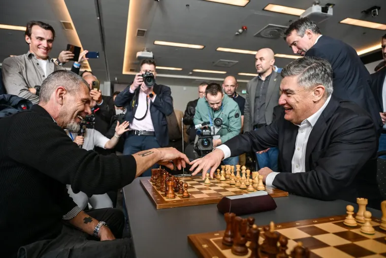 Otvoren memorijalni i dobrotvorni &scaron;ahovski turnir Sanjin &Scaron;panović, Boban zaigrao protiv Milanovića