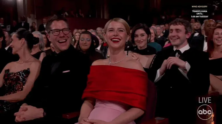 Crveni tepih, emocije i glamur: Pogledajte najbolje trenutke Oscara 2026.!