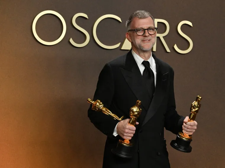 Crveni tepih, emocije i glamur: Pogledajte najbolje trenutke Oscara 2026.!