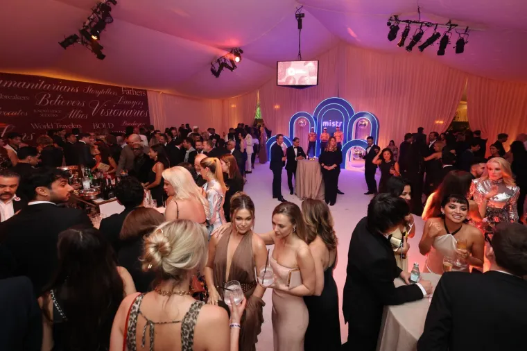 Elton John okupio elitu Hollywooda: Pogledajte kako su slavne zvijezde tulumarile nakon Oscara