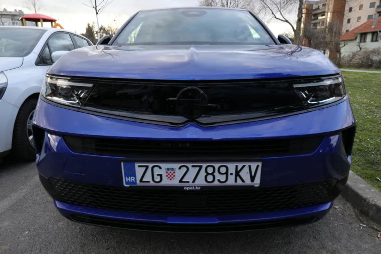 Testirali smo gradski SUV koji privlači poglede: Pogledajte sve detalje, ali i cijenu