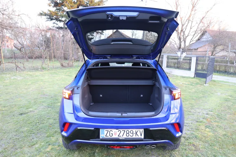 Testirali smo gradski SUV koji privlači poglede: Pogledajte sve detalje, ali i cijenu