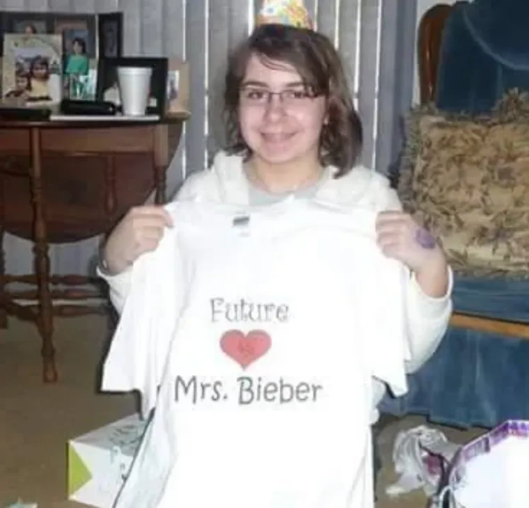 Podijelili su svoje najneugodnije fotografije iz najluđih faza: Neke bi vam mogle biti poznate