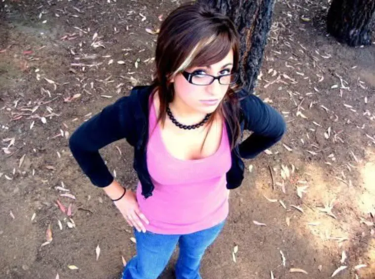 Podijelili su svoje najneugodnije fotografije iz najluđih faza: Neke bi vam mogle biti poznate