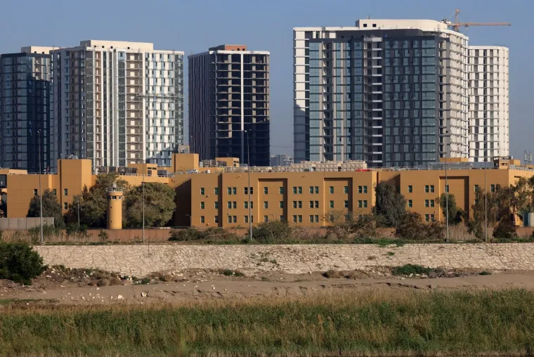 Eksplozije i vatra kod američkog veleposlanstva: Pogledajte &scaron;to je sve letjelo nebom