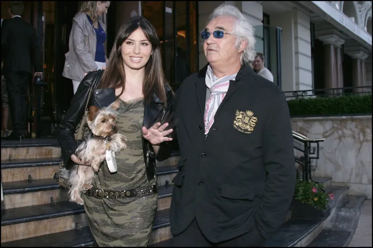 Kontroverzni F1 playboy stvara prvake, a van staze najljep&scaron;e žene svijeta padaju mu pod noge