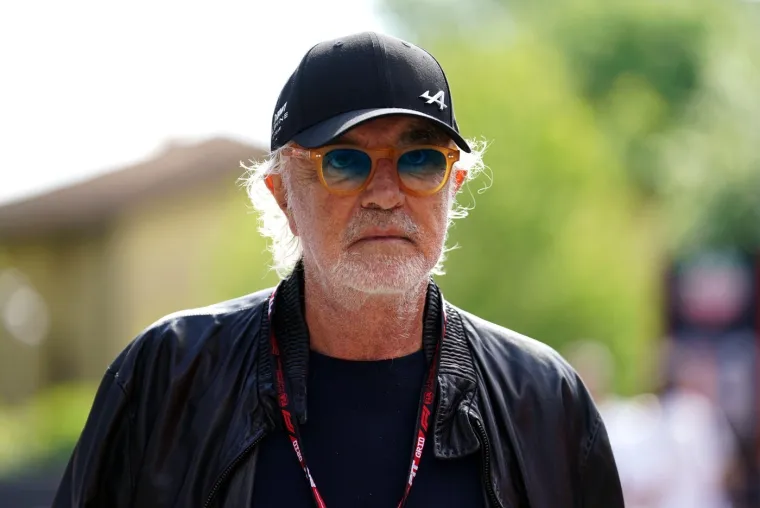 Kontroverzni F1 playboy stvara prvake, a van staze najljep&scaron;e žene svijeta padaju mu pod noge