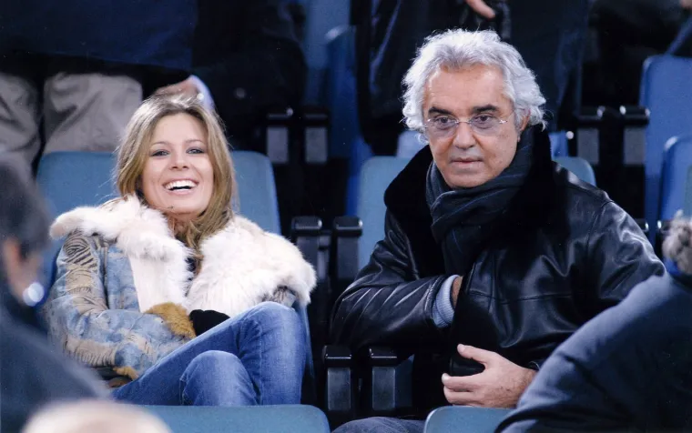 Kontroverzni F1 playboy stvara prvake, a van staze najljep&scaron;e žene svijeta padaju mu pod noge