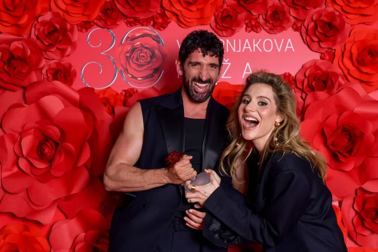 Zadranka koja ne prestaje plijeniti ljepotom i talentom: Prisjetite se svih izdanja Tihane Lazović