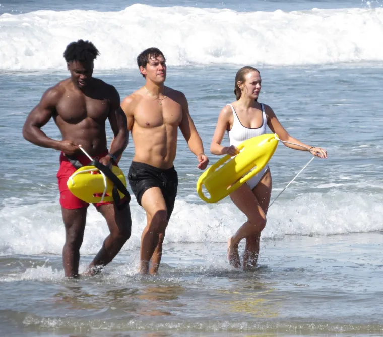 Stiže novi Baywatch! Procurile fotografije sa snimanja, evo tko će spa&scaron;avati na plaži