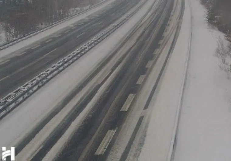 Mislili ste da je zimi kraj? Snijeg prekrio dijelove Hrvatske, a vjetar zatvorio autoceste