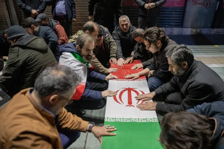 Zapad poziva Irance da ru&scaron;e režim, a pogledajte &scaron;to oni misle o američkim 'osloboditeljima'