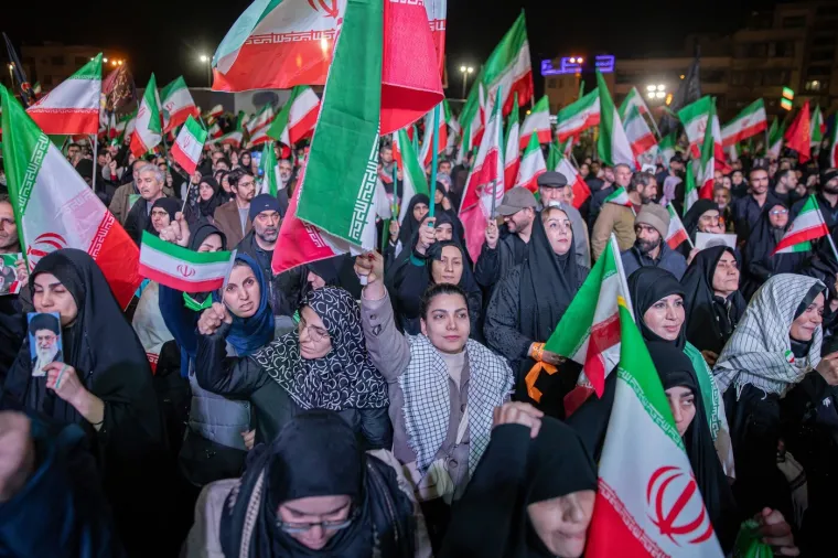 Zapad poziva Irance da ru&scaron;e režim, a pogledajte &scaron;to oni misle o američkim 'osloboditeljima'