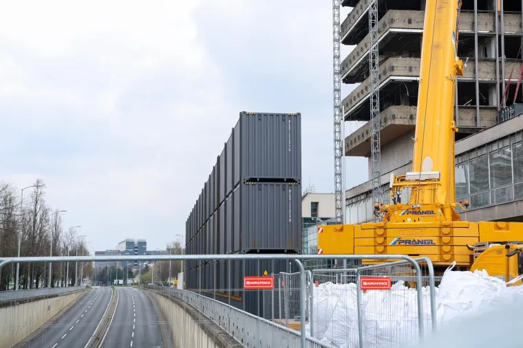 Grdosija se pojavila pred Vjesnikom: Ima poseban zadatak na vrhu nebodera