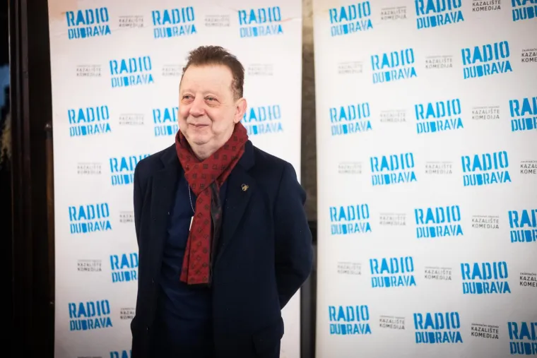 Premijera okupila poznate: Filip Juričić stigao sa sinom, evo tko se sve pojavio